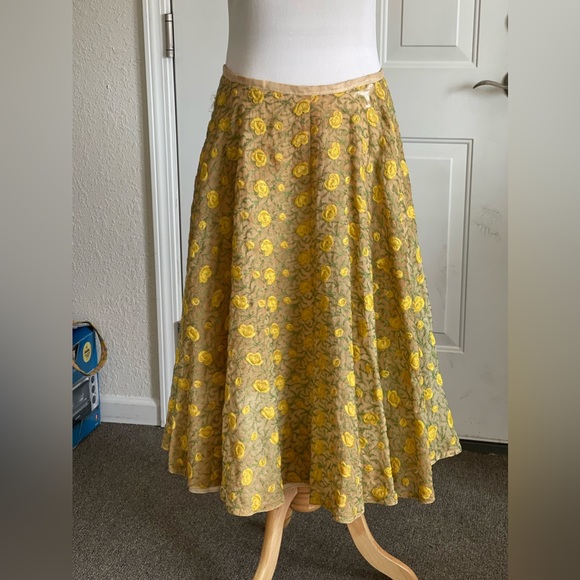 Darling Vintage Skirt with Crinoline, Wounded Bird - Picture 5 of 11